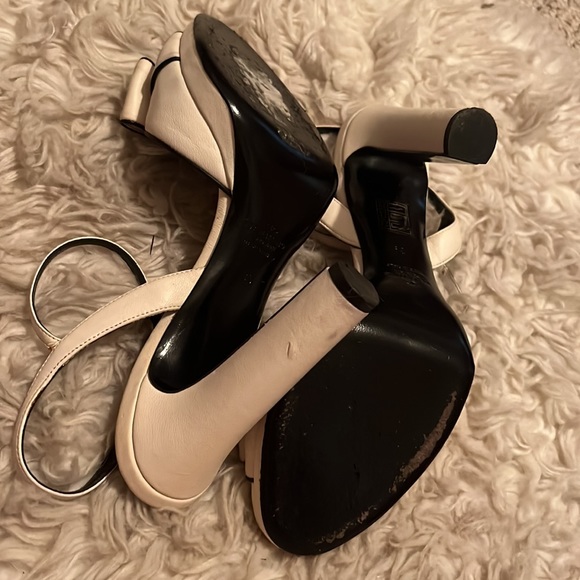 Valentino - Picture 3 of 5